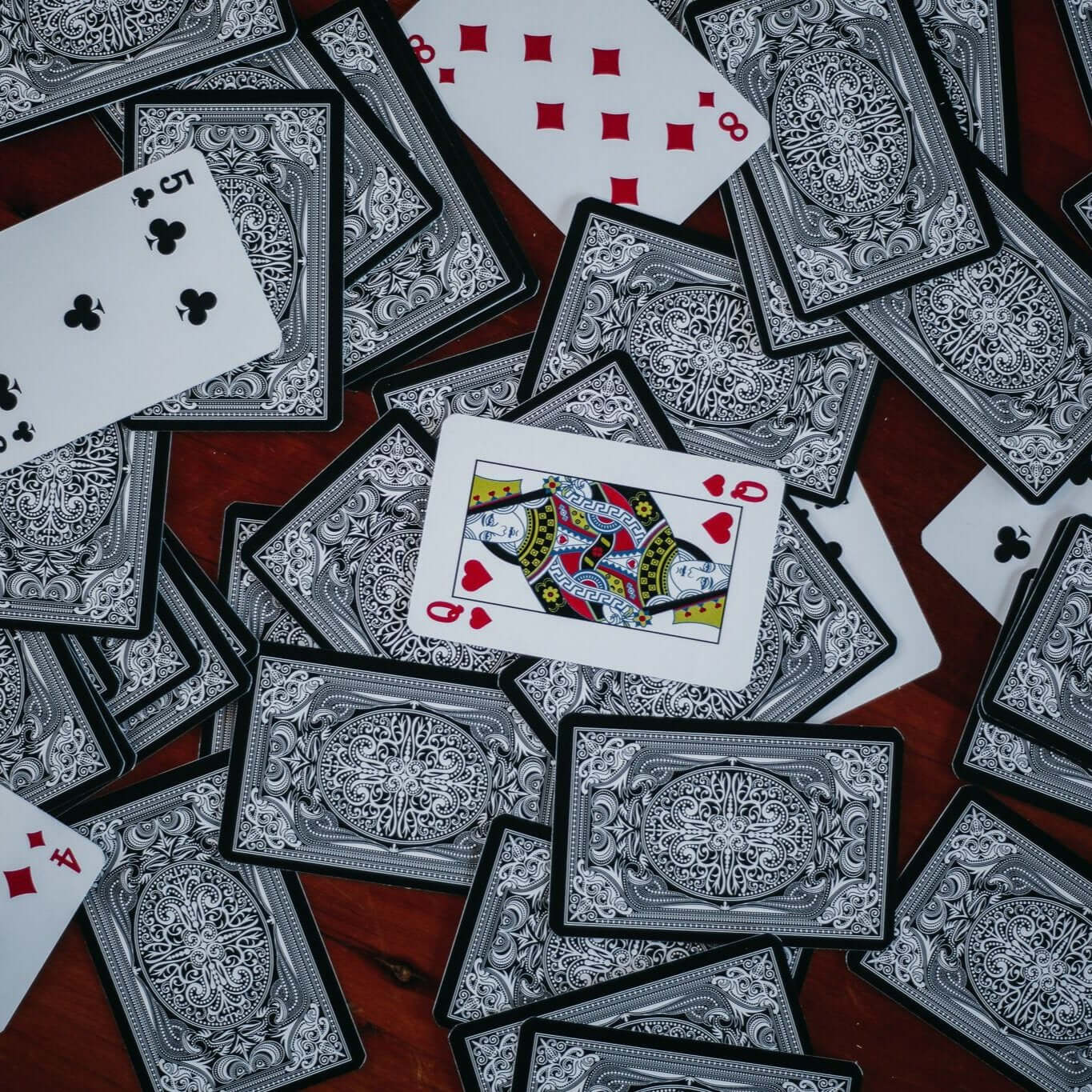 100% Plastic Poker-Size Playing Cards - Excellent Quality, Free Shipping